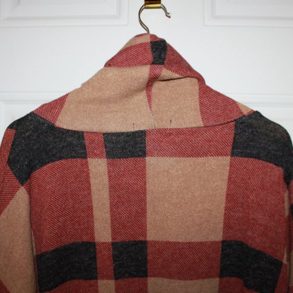 Limited Time Sale:Impressions Red/Black/Tan Checkered Cowl Neck Sweater Size XL - Picture 6 of 9